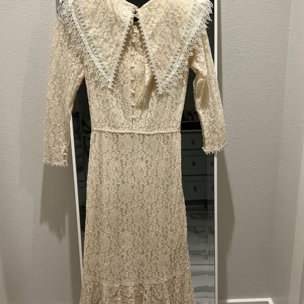 Jessica McClintock Vintage Cream Lace Bridal Gown - Picture 2 of 6